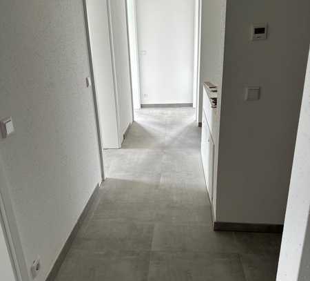 Erstbezug nach Sanierung: ansprechende 3-Zimmer-Wohnung mit Balkon in Mühltal