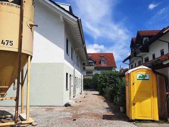 NEUBAU-Erstbezug Modernes Stadtreihenhaus in zentraler Lage