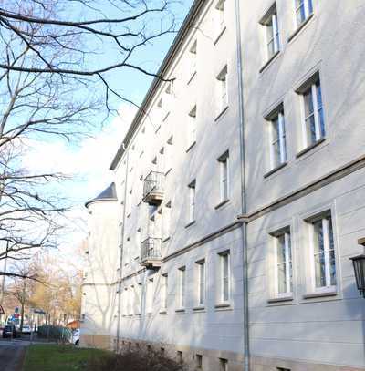 Schöne 3-Raum-Wohnung mit Balkon wieder zu vermieten!