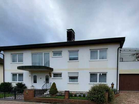 Attraktives 10-Zimmer-Mehrfamilienhaus zum Kauf in Lampertheim