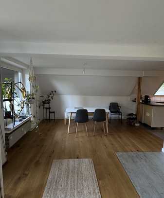 Tolle große Wohnung im Grünen mit Garten & in der Natur