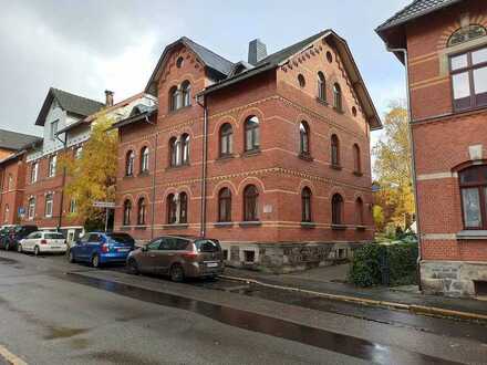 Attraktives denkmalgeschütztes Mehrfamilienhaus mit 14 Zimmern in Sonneberg