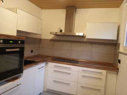 Preiswerte, gepflegte 3-Zimmer-Wohnung in Einfamilienhaus mit Einbauküche in Oberzent