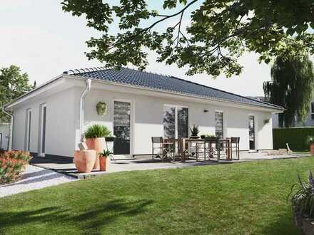 Eleganter Bungalow am Ortsrand mit unverbaubarem Fernblick