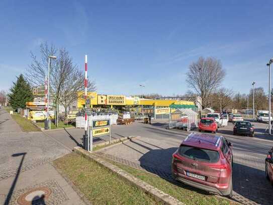 Freifläche/Parkplatz mit vielfältiger Nutzungsmöglichkeit