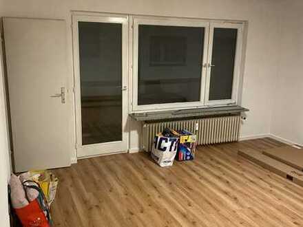Helle 1-Zimmer-Wohnung in TOP-Lage mit *Balkon*
