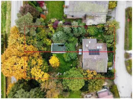 Grundstück mit Altbestand in Straßlach-Dingharting