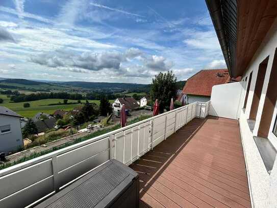 Moderne 2-Zimmer-Wohnung mit Balkon und herrlicher Fernsicht in Bad Soden-Salmünster (Kerbersdorf)