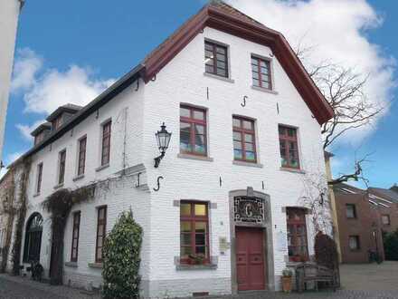 Repräsentative Erdgeschoß-Büroetage im Herzen der Kempener Altstadt