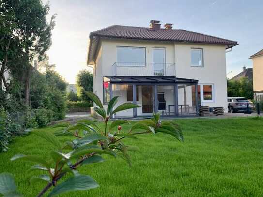 Charmantes Einfamilienhaus mit Garten in Rosenheim Süd/ Fürstätt