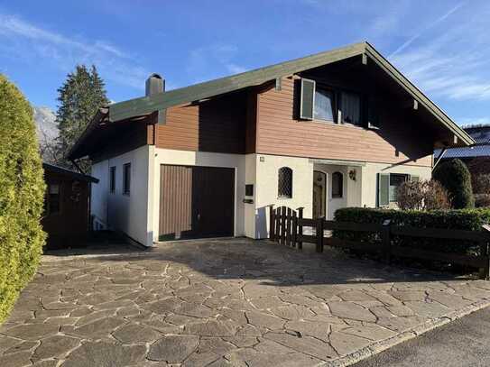 Einfamilienhaus mit Bergblick in idyllischer Lage im Chiemgau