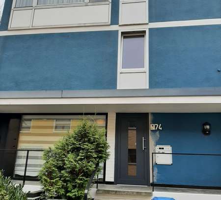 Exklusive 2,5-Zimmer-Einlieger-Wohnung mit Einbauküche in Buchforst, Köln