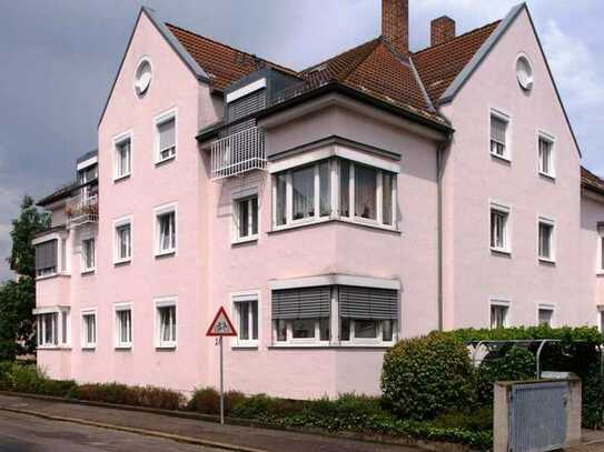 Schwandorf . 2 Zimmer-Wohnung im 1. OG mit Aufzug - nur für Senioren mit WBS Stufe I