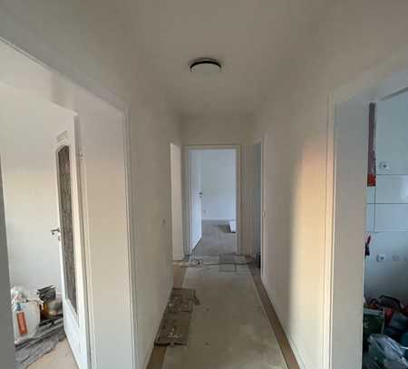 Geschmackvolle 3-Zimmer-Wohnung mit gehobener Innenausstattung mit Balkon in Köln Ostheim