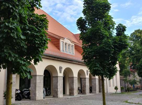 Modernes Wohnen im sanierten Denkmal - großzügig geschnittene Loft-Wohnung