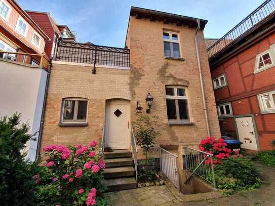 Hofhaus mit Terrasse und EBK direkt am Ziegenmarkt