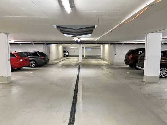 Stellplatz in neuwertiger Tiefgarage in Kirchheim