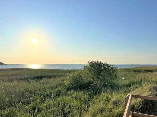 RUHE ☺ WASSER ☺ LUFT ☺ ERHOLUNG ☺ NEUBAU FERIEN-DOPPELHAUSHÄLFTE IN STRANDNÄHE