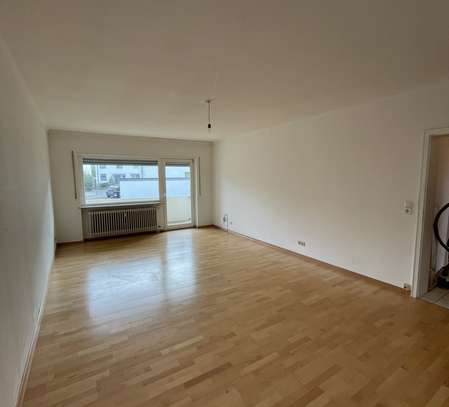 Gepflegte 2 ZKB mit Balkon und Stellplatz in Brühl