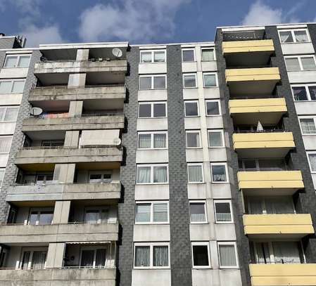 Frisch renovierte 4 -Zimmer-Wohnung mit Balkon