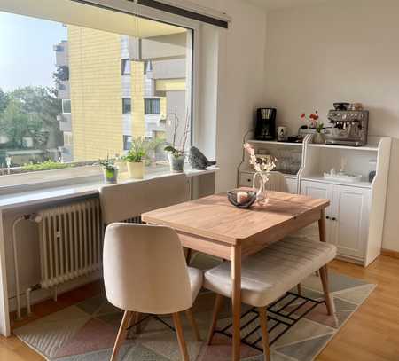 Modernisierte 2-Zimmer-Wohnung mit Balkon und Einbauküche in München
