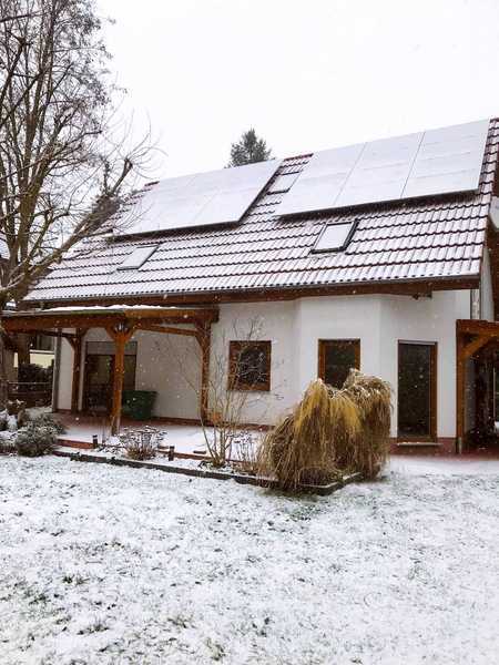 Modernes Energieeffizientes Einfamilienhaus mit Terrasse und Photovoltaik in Berlin-Schmöckwitz
