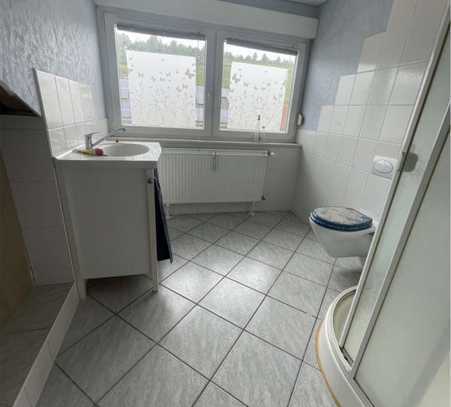 7-Zimmer-Maisonette-Wohnung mit großem Garten und Balkon, ab sofort zu vermieten