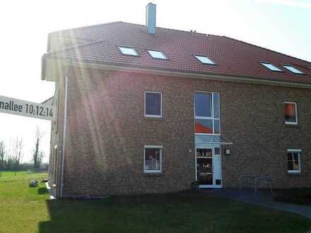 Exklusive, neuwertige 2-Zimmer-EG-Wohnung mit überdachter Terrasse und EBK in Kellenhusen