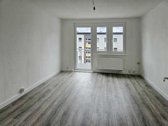 Frisch renovierte 3-Zimmer-Wohnung mit nagelneuem Balkon