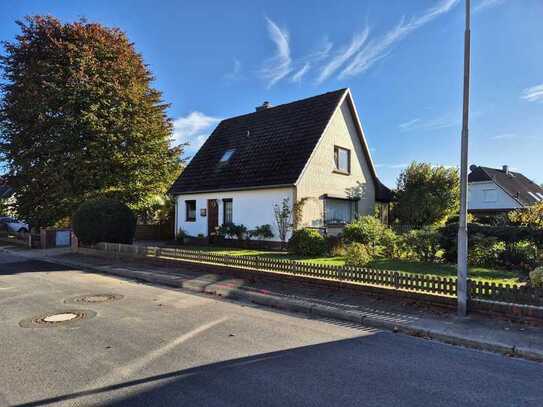 Gepflegtes (ggf. erweiterbares) Einfamilienhaus mit Vollkeller und tollem Garten in ruhiger Lage