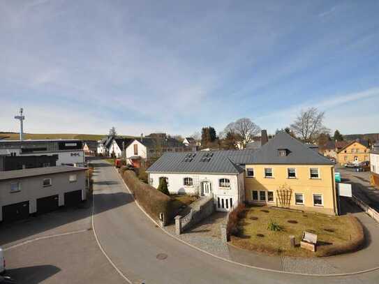 Frisch renovierte 2-Raum Wohnung mit Tageslicht Badezimmer