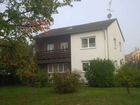 Preiswertes, modernisiertes 6-Zimmer-Einfamilienhaus in Pollenfeld