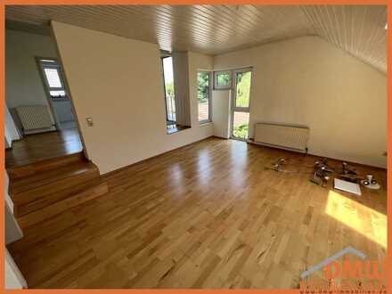 Helle und ruhig gelegene 3-ZKB-Balk., Gäste-WC, Speicher, Abstellk., PKW-Stellpl. in KH-Bosenheim