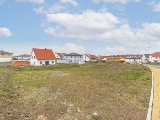 Schaffen Sie sich Ihr Zuhause: Bebaubares Grundstück in Feldrandlage von Stadtlauringen