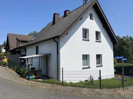 Schönes Haus mit sechs Zimmern in Jammelshofen-Kaltenborn