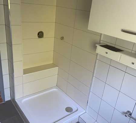 Attraktive und gepflegte 4-Zimmer-DG-Wohnung mit Balkon und Einbauküche in Neukirchen-Vluyn