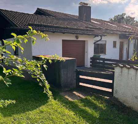 Für Gartenliebhaber - älteres 2 Familienhaus in absolut ruhiger Lage