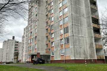 Wunderschöne 4 Zimmer Wohnung mit Balkon & Tiefgaragenstellplatz