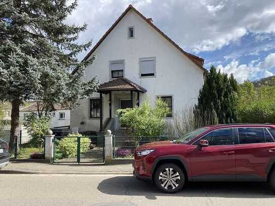 Eigentumswohnung im Erdgeschoss im Zweifamilienhaus