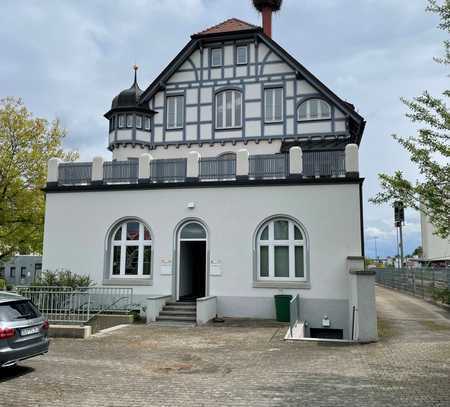 Wohnen im Zentrum mit tollem Blick über die Stadt in außergewöhnlicher hochwertiger Wohnung