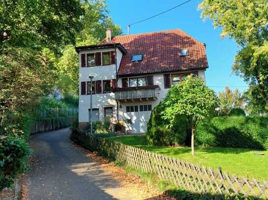 Viel Platz für die ganze Familie Charmantes Einfamilienhaus mit großem Garten