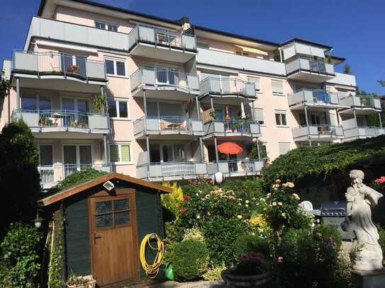 Stilvolle, neuwertige 3-Raum-Penthouse-Wohnungd EBK