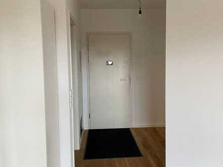 Erstbezug nach Sanierung mit Balkon und EBK: Exklusive 2-Zimmer-Wohnung mit geh. Innenausstattung