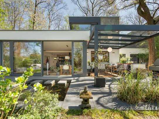Außergewöhnliches Architektenhaus mit privatem Waldzugang