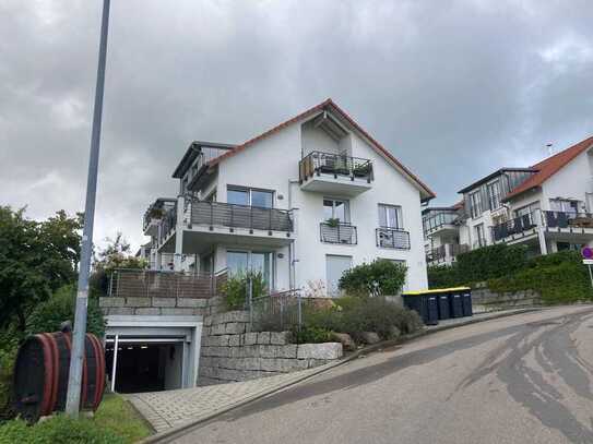 Attraktive 2-Zimmer-Dachgeschosswohnung mit Balkon in Au bei Freiburg