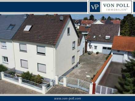 Ein- Zweifamilienhaus mit ausgebauter Scheune in Linkenheim - Hochstetten