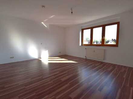 Einziehen & wohlfühlen | Moderne 3-Zimmer Wohnung mit Balkon und EBK in Neuburg
