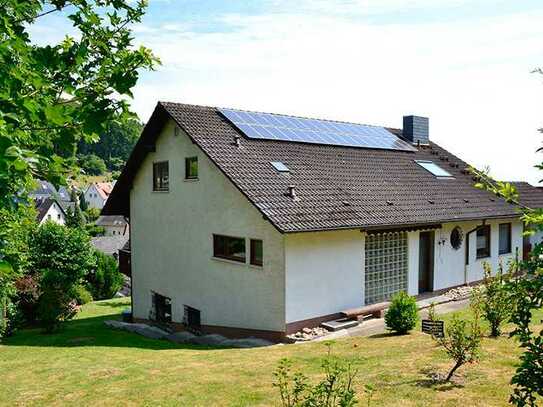 Großer Garten !!! Charmantes EFH mit Einliegerwohnung, Garage, Carport u.v.m. in Premiumlage