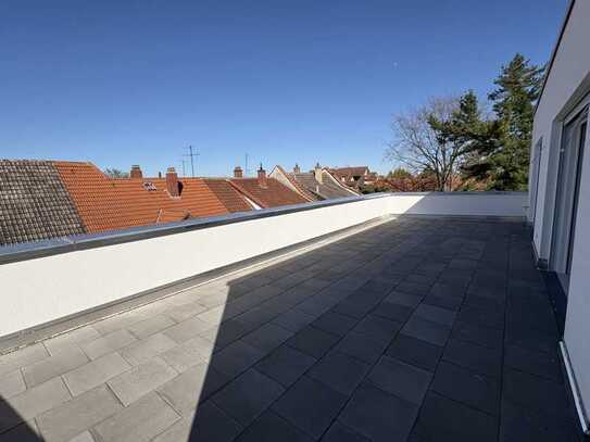 Große Zweizimmerwohnung mit Dachterrasse