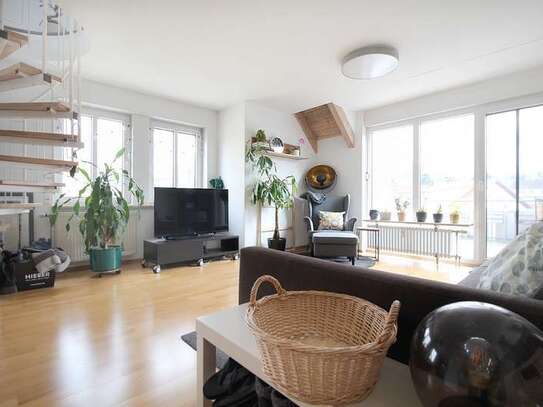 Attraktive 3,5-Zimmer-Maisonette-Wohnung mit Balkon, Einbauküche, ruhige Lage in Brombach